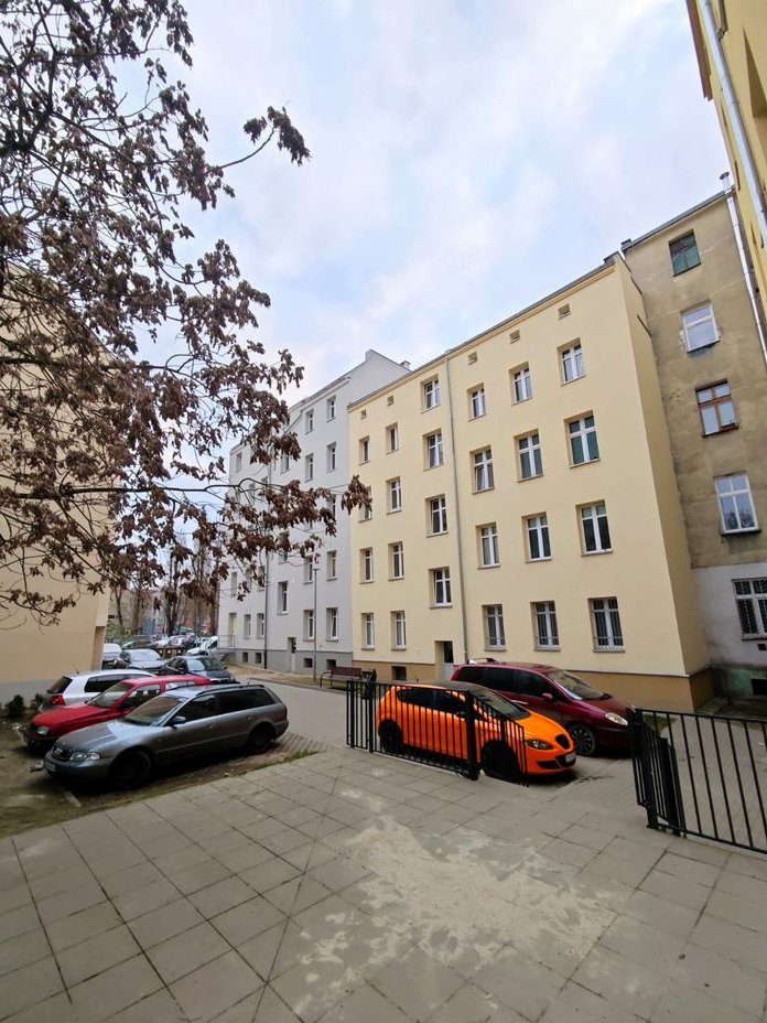 BEZPOŚREDNIO 3 pokoje Słoneczne mieszkanie. Ciche centrum