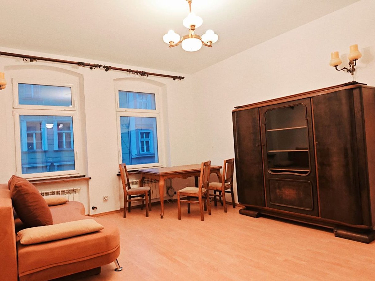 BEZPOŚREDNIO 3 pokoje Słoneczne mieszkanie. Ciche centrum