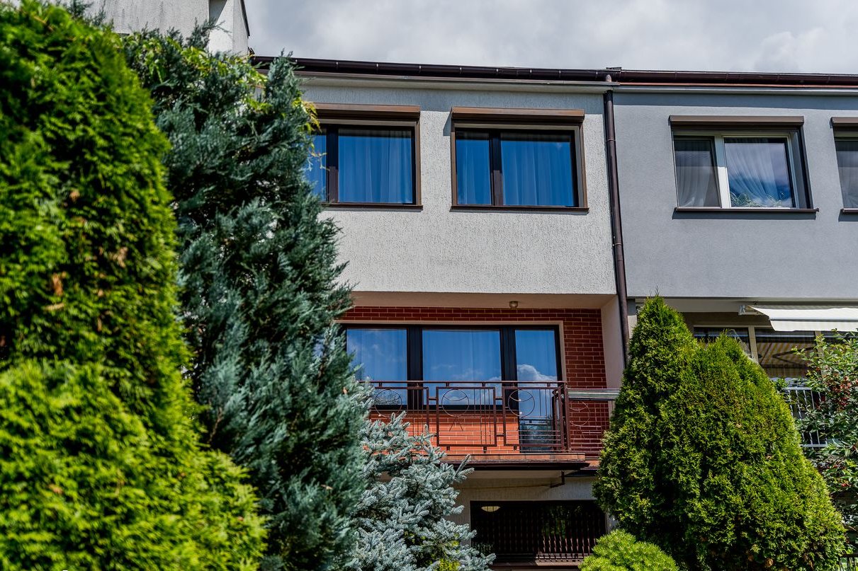 Dom z pięknym ogrodem | Garaż | 5 pokoi | NOWE ZDJĘCIA!
