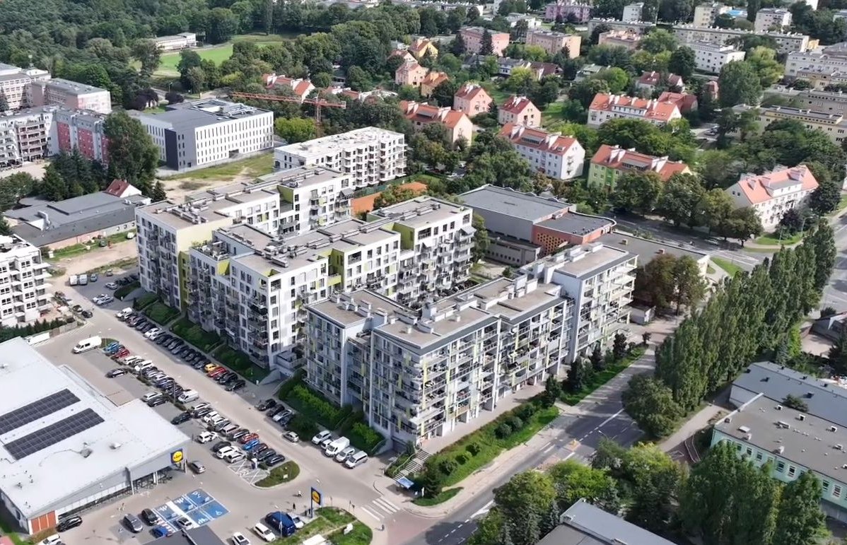 Komfortowy, dwupoziomowy apartament z pięknym tarasem