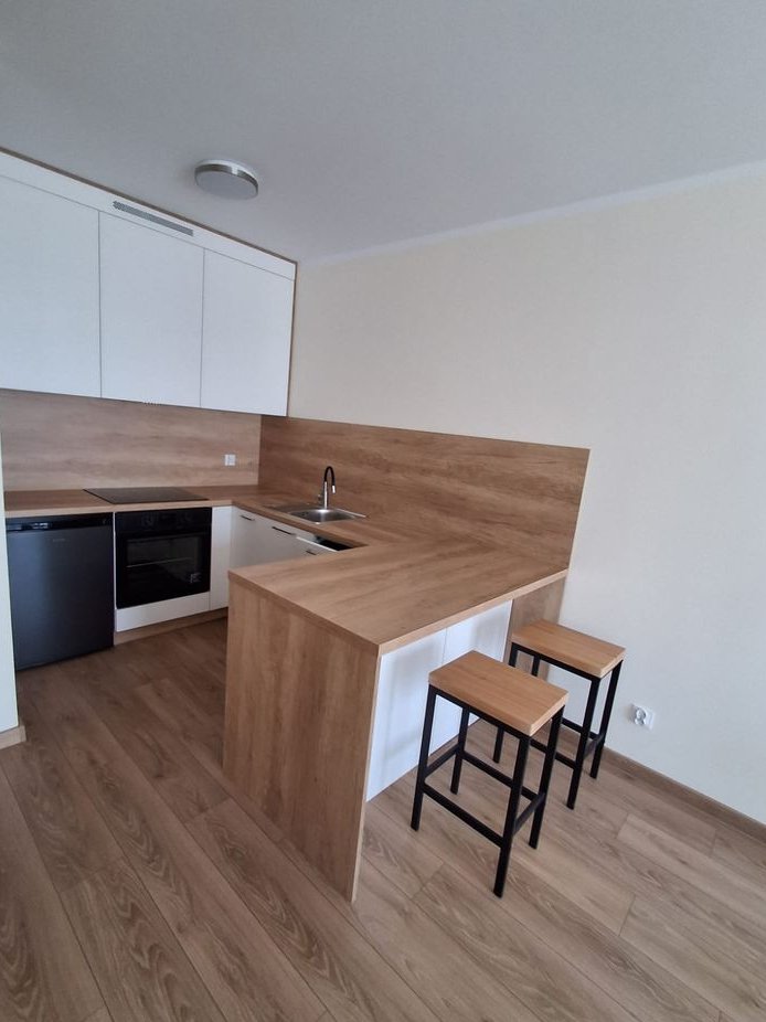 Nowe mieszkanie z balkonem na wynajem