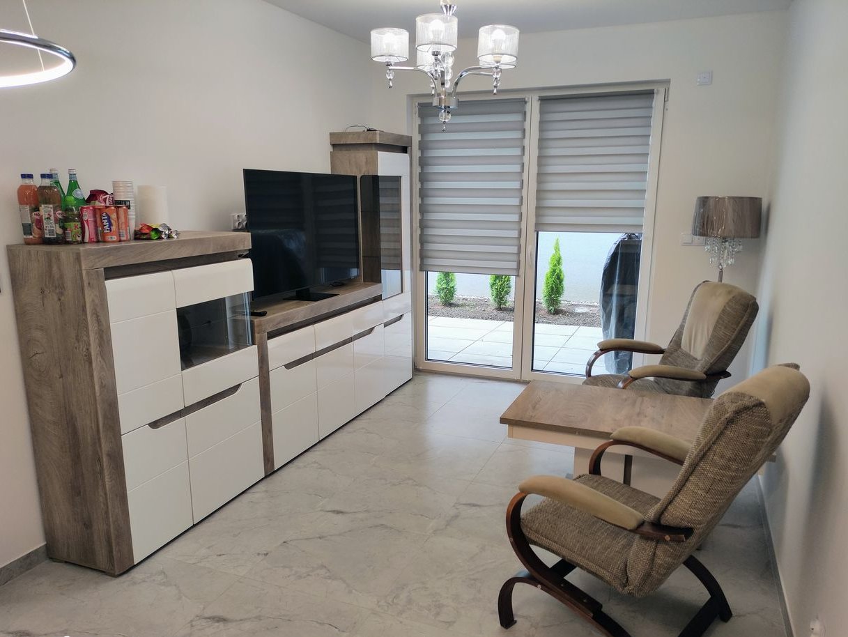 Skrajny dom szeregowy 128 m2 w centum miasta - pod klucz