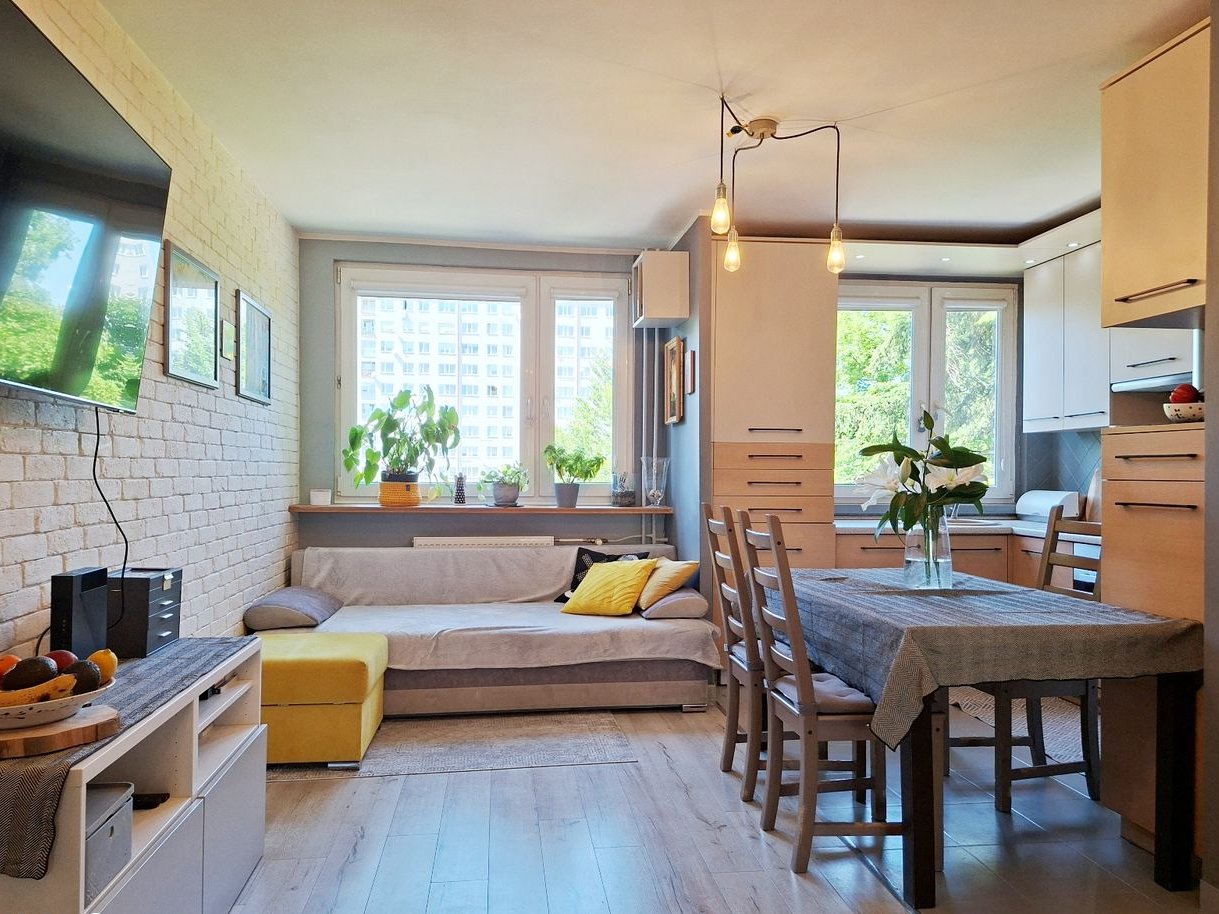 RÓŻANKA 4km do Rynku pełne światła zadbane 4 /3 pok balkon 0% PROWIZJI