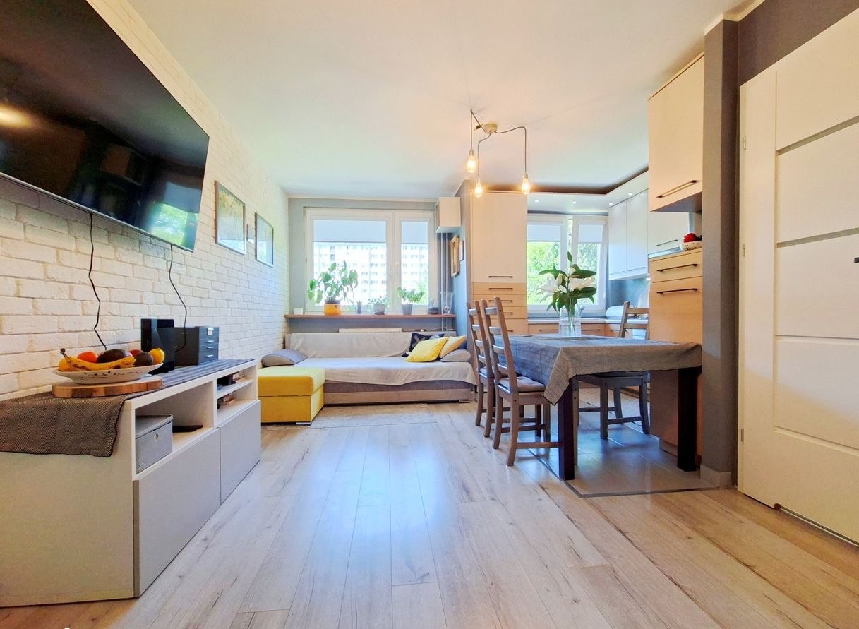 RÓŻANKA 4km do Rynku pełne światła zadbane 4 /3 pok balkon 0% PROWIZJI