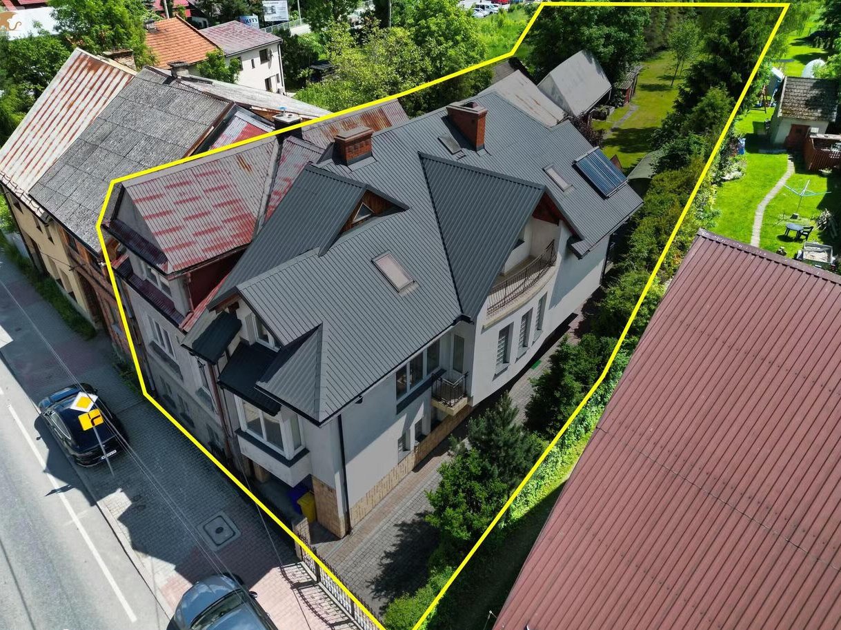 Dwa domy + budynek gosp. na działce 1 900 m² | Centrum Jordanowa