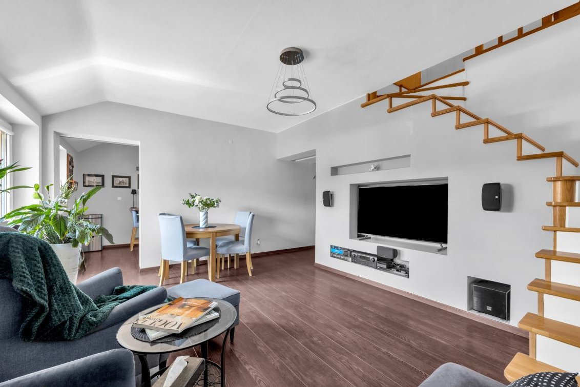 158 m² z klimatem domu / 2 poziomy/ garaż