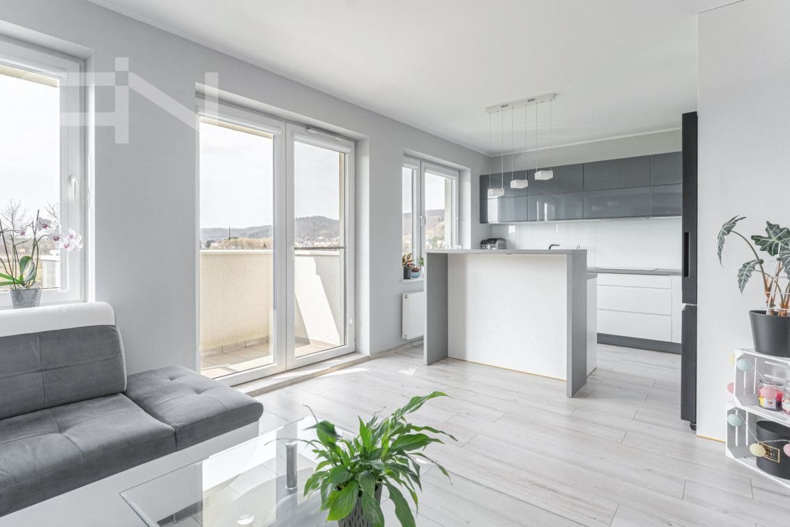 Wysoki standard | 3 pokoje | Od zaraz | Balkon