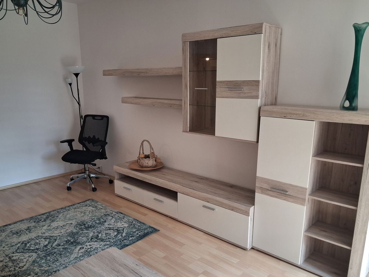 BEZPOŚREDNIO OD WŁAŚCICIELA. 3 POKOJE 75 m2. CENTRUM. UMEBLOWANE.