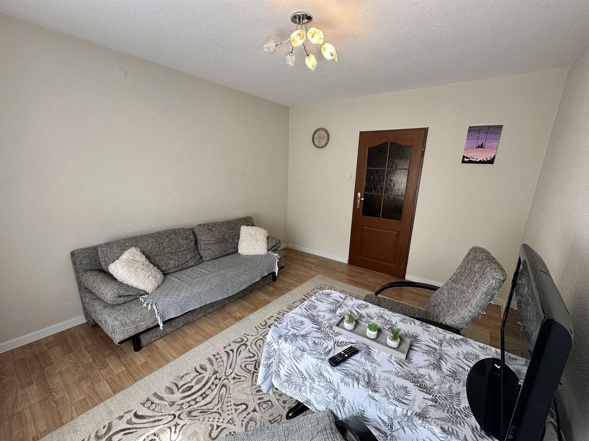 Mieszkanie 45m 2 pokoje balkon piwnica 3 piętro ul.Sienkiewicza Mielec