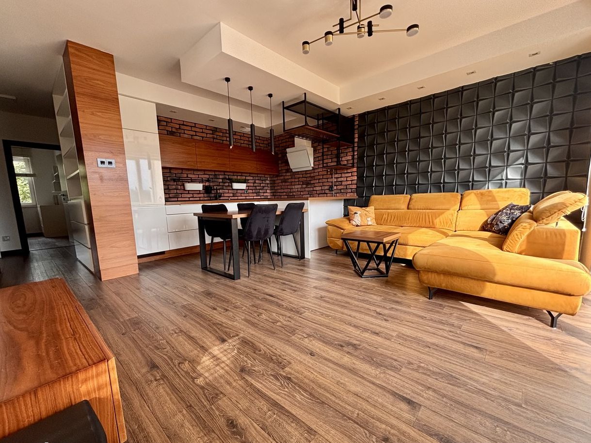 Apartament mieszkanie 4 pokoje Brzeźno plaża 600m