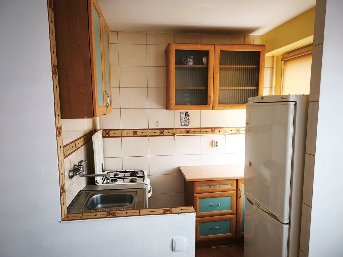 2 pokojowe mieszkanie, 3 piętro, niski blok-os. V