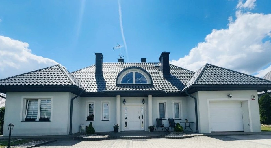 Dom|15ar działki|Garaż w bryle|Pełne wyposażene