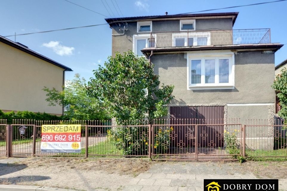 Przestronny dom z piękną działką